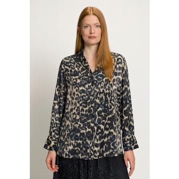 Blusa di raso con design leopardato, colletto da camicia e maniche lunghe