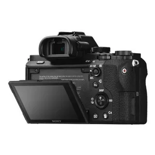SONY  Sony α Alpha 7 II, fotocamera mirrorless con obiettivo 28-70mm, attacco E, sensore full-frame, 24.3 MP 