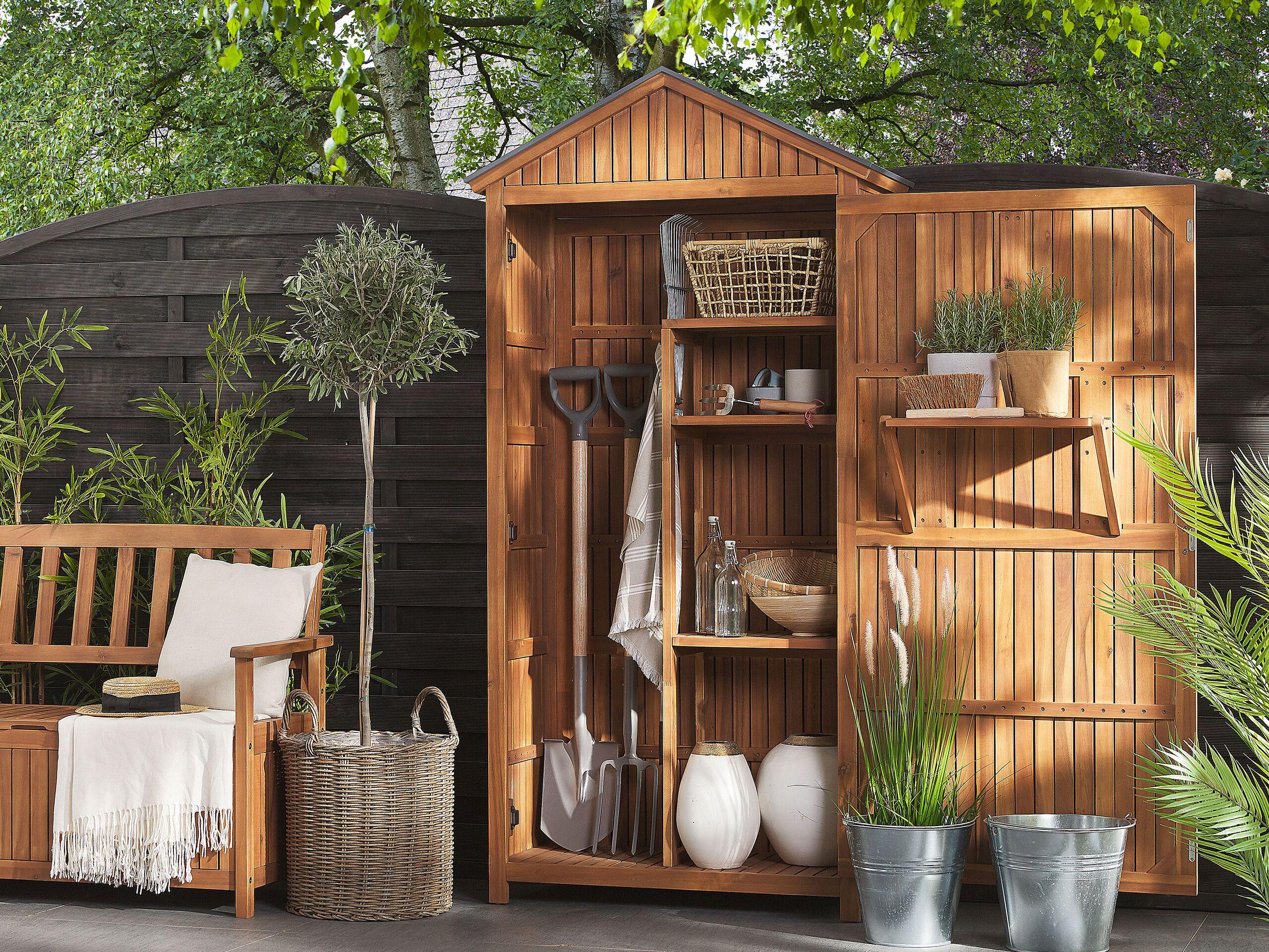 Beliani Gartenschrank aus Akazienholz Klassisch SAVOCA  