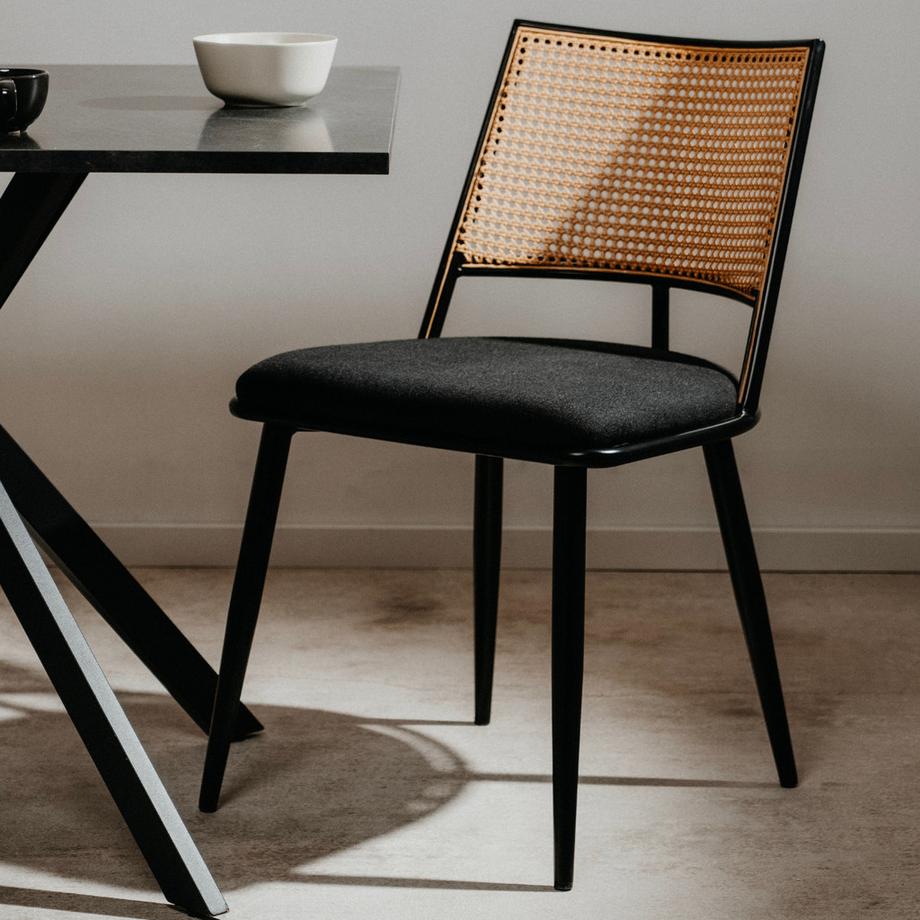 Calicosy Set von 4 Stühlen mit natürlichem Geflecht undem Metallrahmen  - SCHILLER  