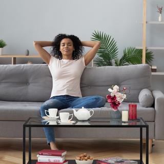 B2X Couchtisch mit Glasplatte  