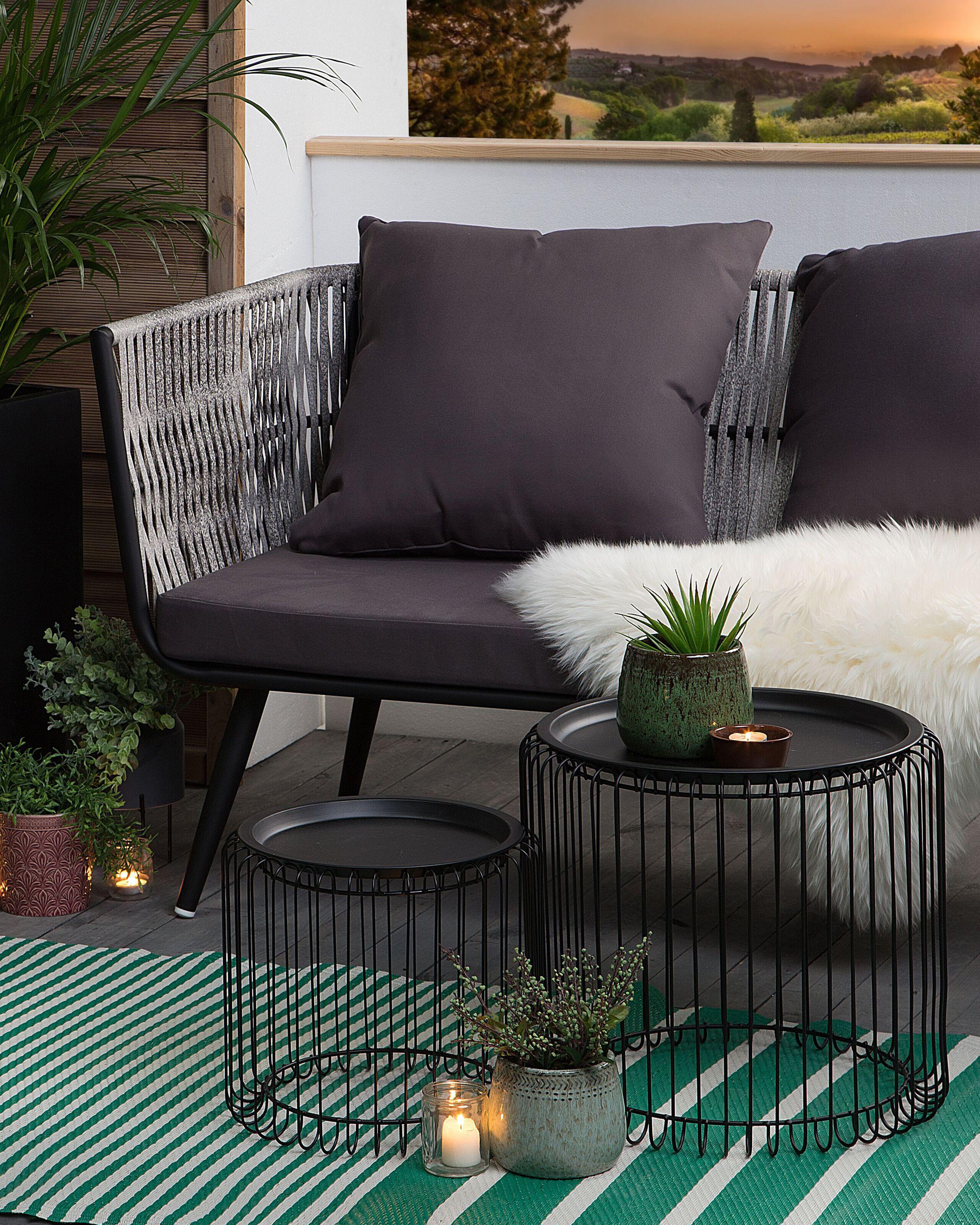 Beliani Outdoorteppich aus Polypropylen Modern HALDIA  