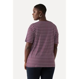 Ulla Popken  T-shirt en tissu fluide, imprimé graphique, col en forme de cœur, manches courtes 