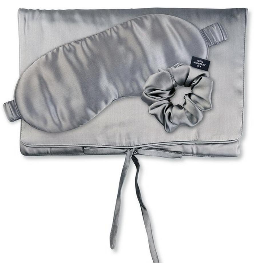 AILORIA  TRAVEL SET BEAUTY M Tasche, Schlafmaske & Scrunchie M aus Seide 