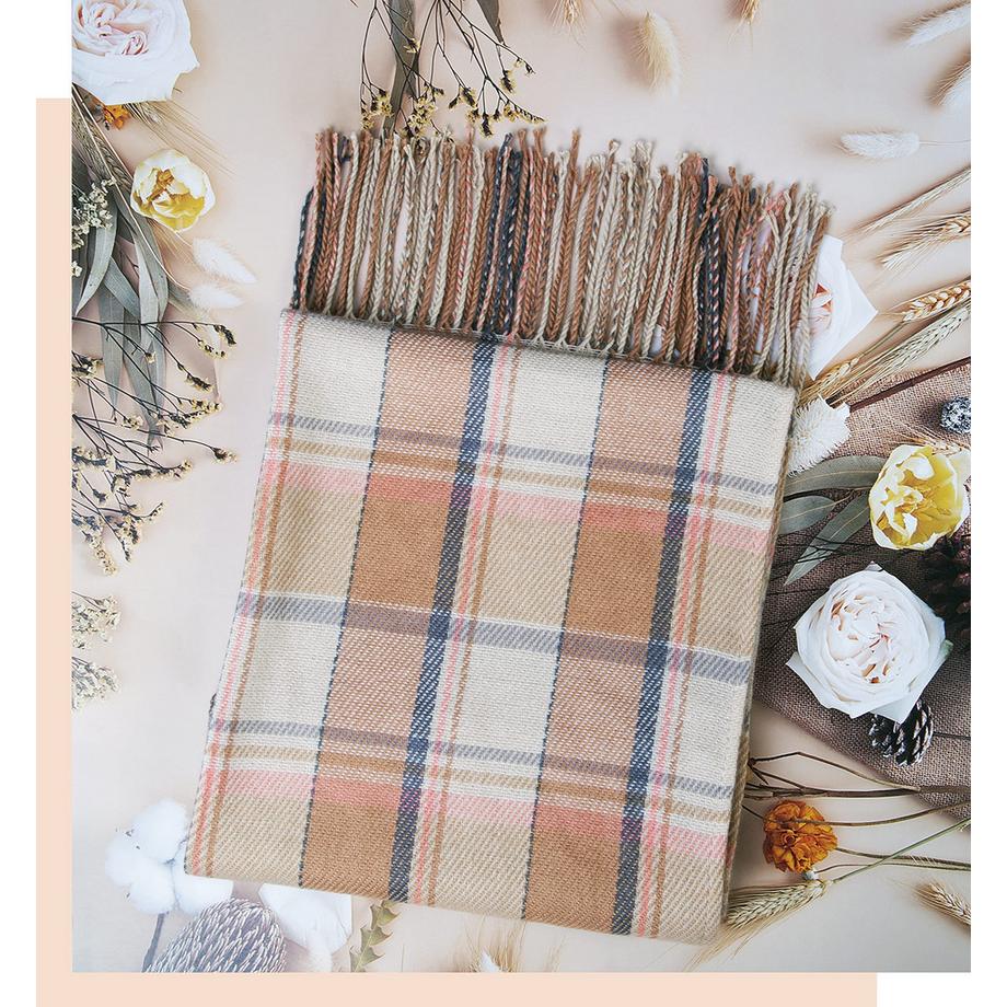 Only-bags.store Karierter quadratischer Schal mit Fransen  