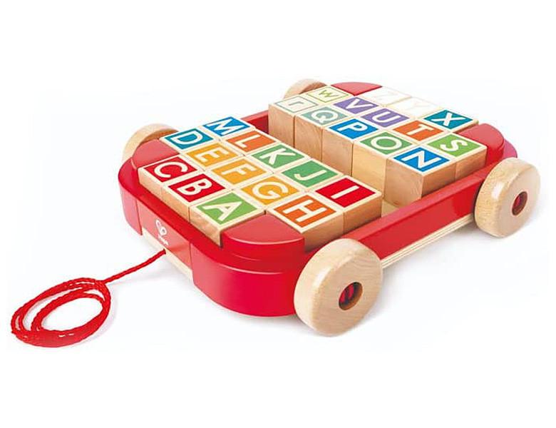 Hape  Kleinkind Buchstabenbauklötze im Nachziehwagen 