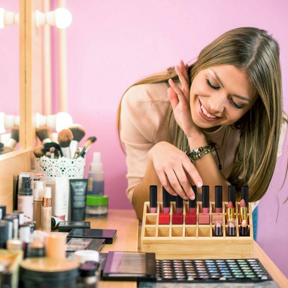 B2X  Lippenstifthalter 24 Fächer 