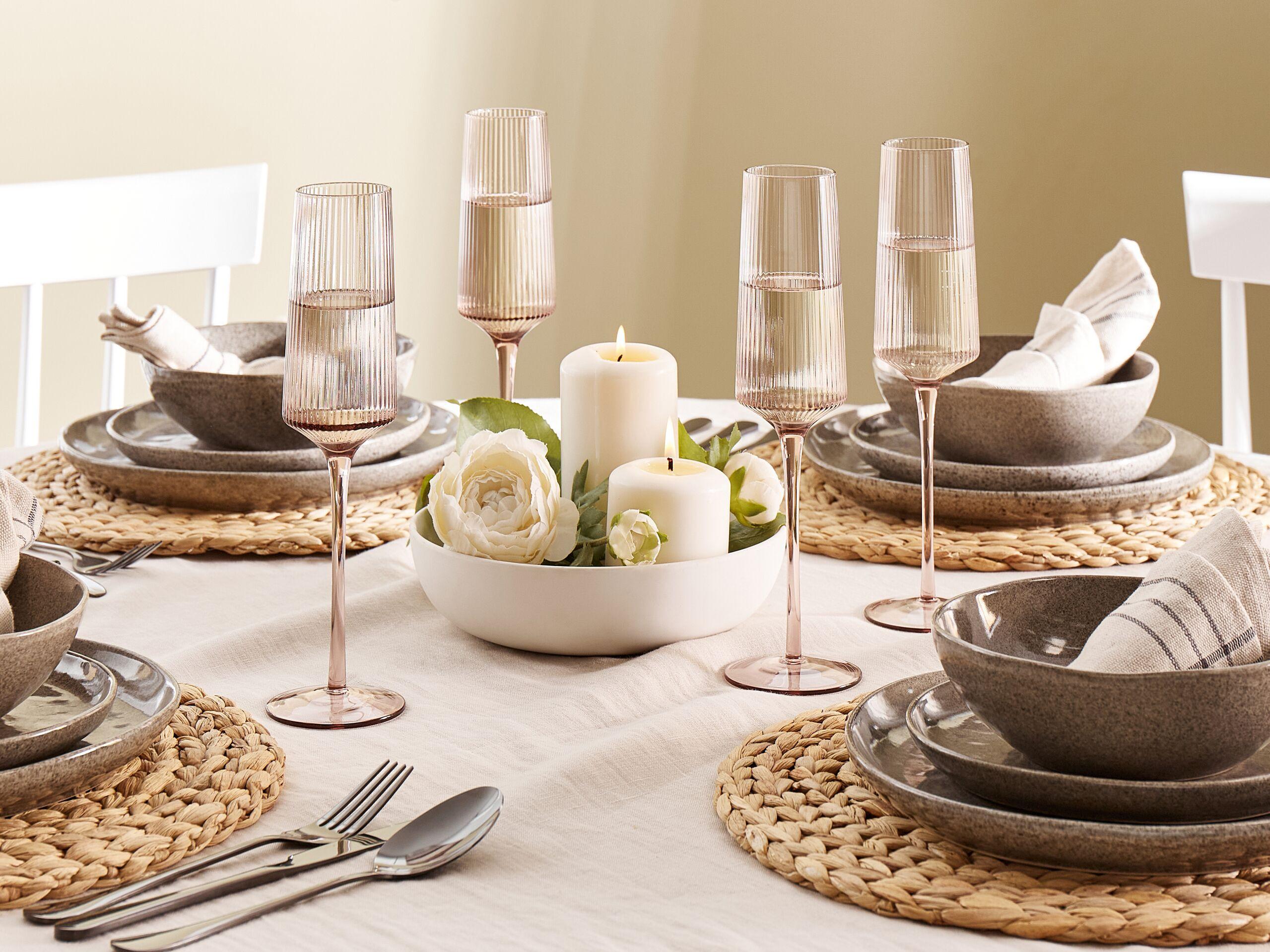 Beliani Lot de 4 flûtes à champagne en Verre Rétro AMETHYST  