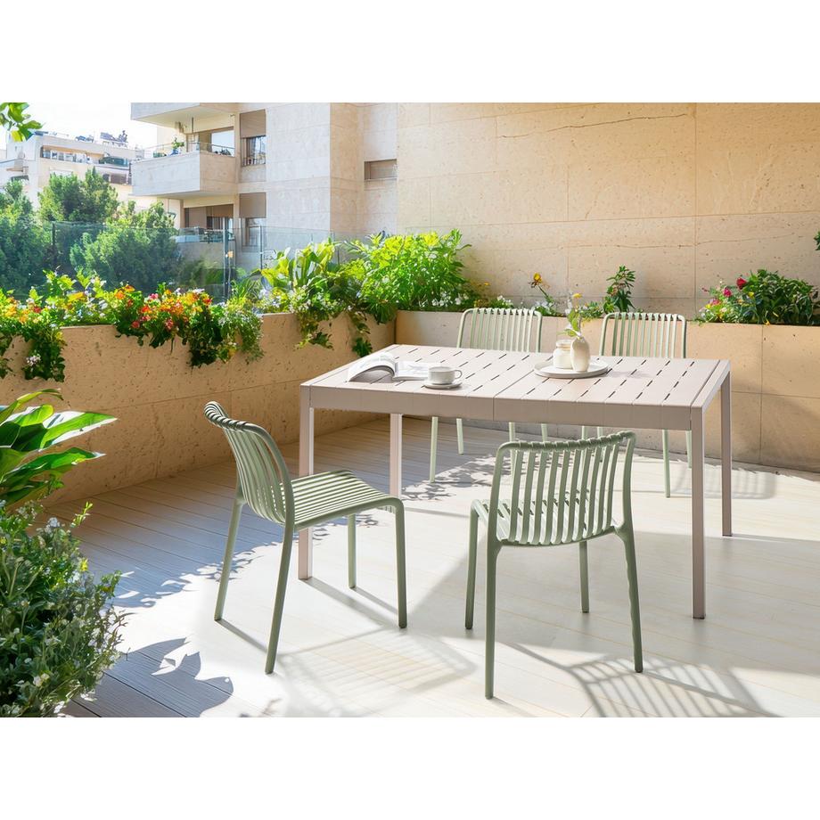 Beliani Gartentisch aus Polypropylen Modern BARTICA  