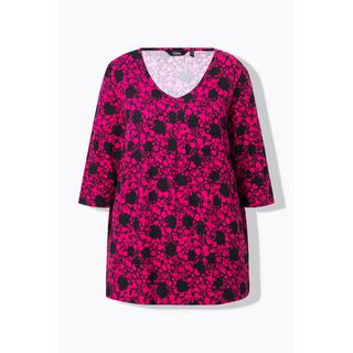 Ulla Popken  T-shirt à fleurs, silhouette en A. Col en V, manches 3/4. 