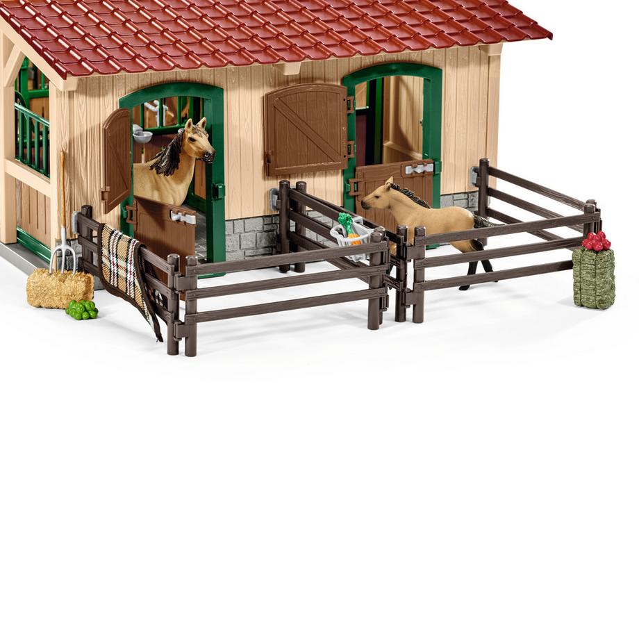 Schleich  Farm World Pferdestall mit Zubehör 