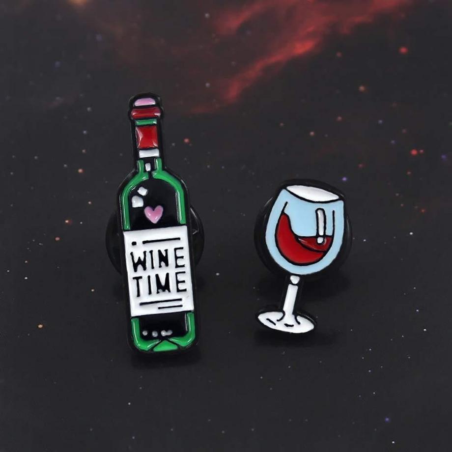 B2X  Broche en émail - Bouteille de vin et verre à vin 