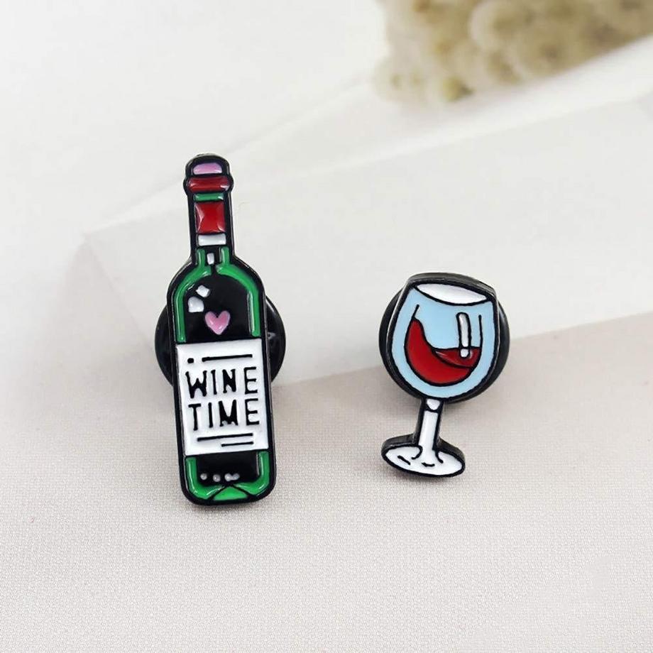B2X  Broche en émail - Bouteille de vin et verre à vin 