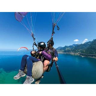 Smartbox  Vol au-dessus du lac Léman en parapente biplace durant 20 minutes - Coffret Cadeau 