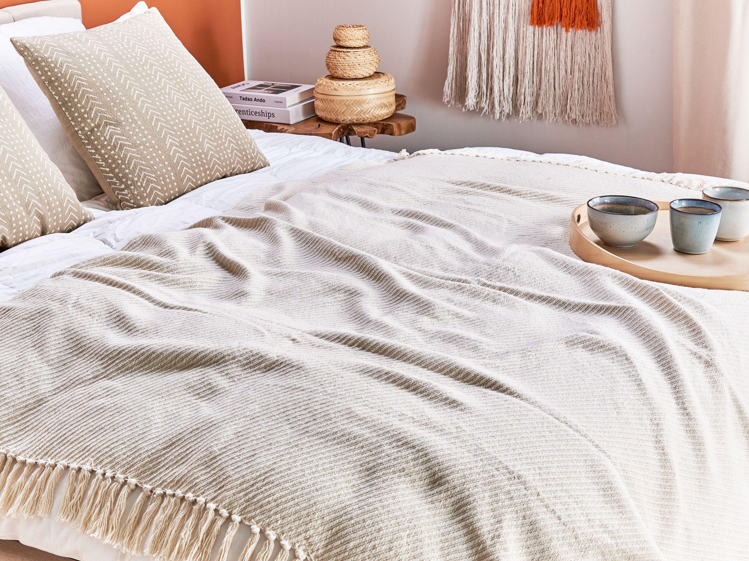 Beliani YARSA Couverture Douillette Classique en Coton  