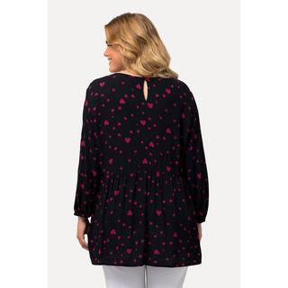 Ulla Popken  Blouse smockée, motif cœurs. Silhouette en A, Décolleté rond et manches courtes. 