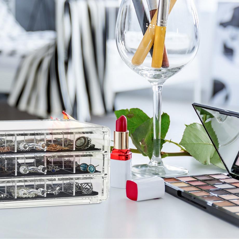 B2X  Contenitore per il trucco con cassetti 