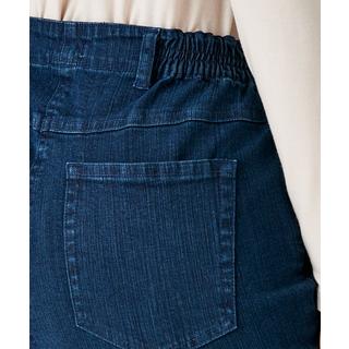 Damart  Jean 5 poches extensible, coupe droite. 