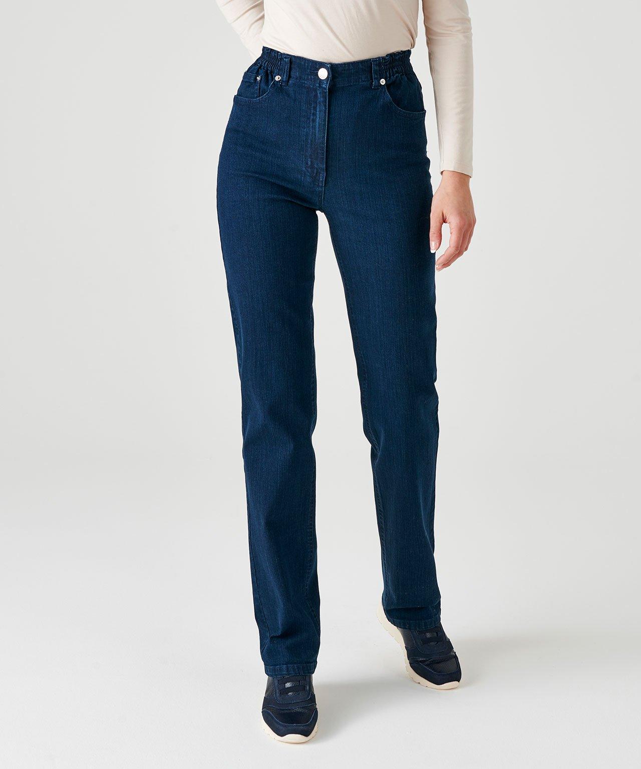 Damart  Jean 5 poches extensible, coupe droite. 