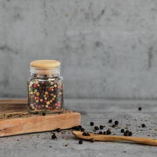 B2X Set mit 12 Gewürzgläsern mit Bambusdeckel  