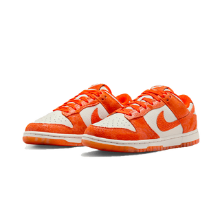 NIKE  Dunk Low Cracked Orange 