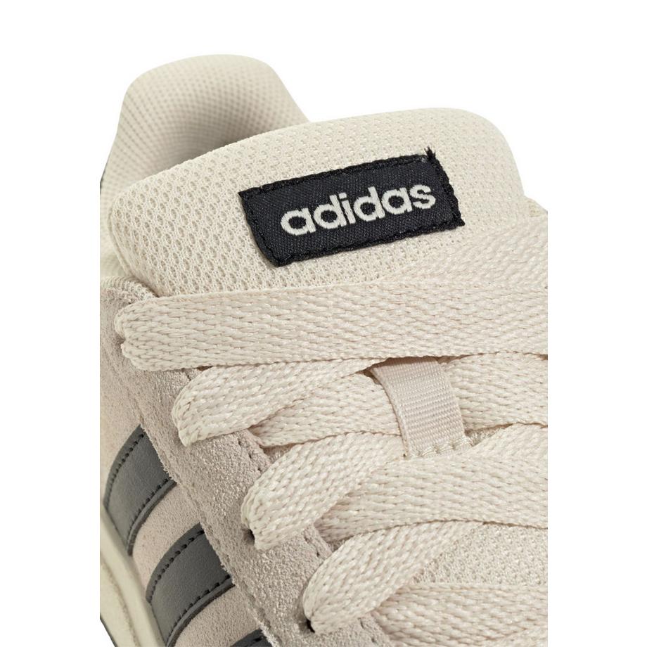 adidas  Grand Court 00s Sneaker 