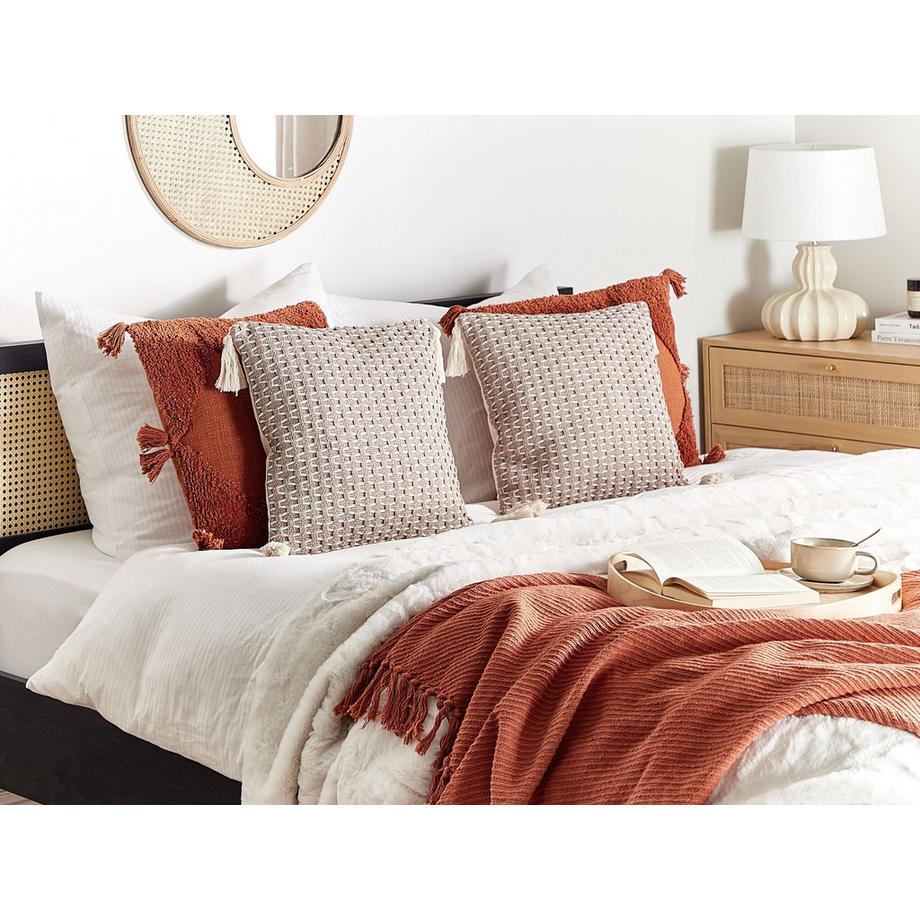 Beliani Dekokissen 2er Set aus Polyester Boho HAKONE  