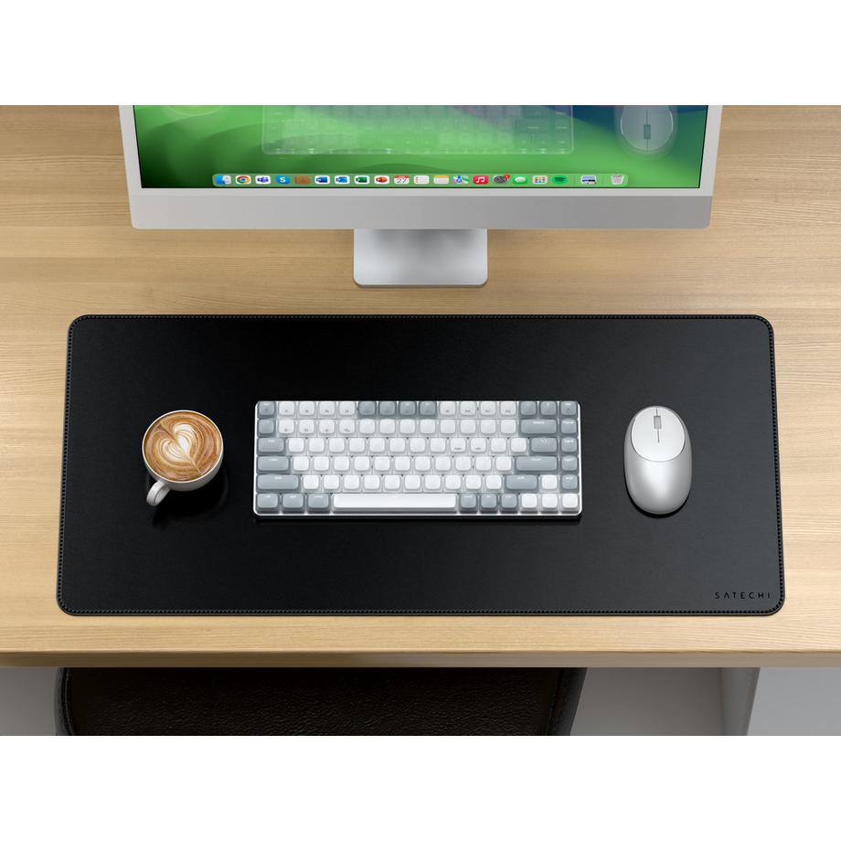 SATECHI  Vegan-Leather Premium Desk Mat 