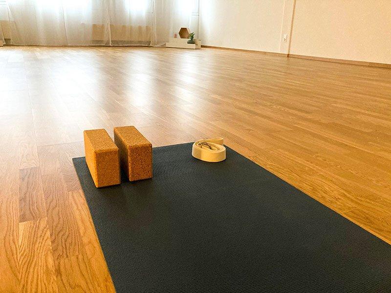 Smartbox  4 entspannende Yoga-Einheiten für einen Monat für 1 Person in Freiburg - Geschenkbox 