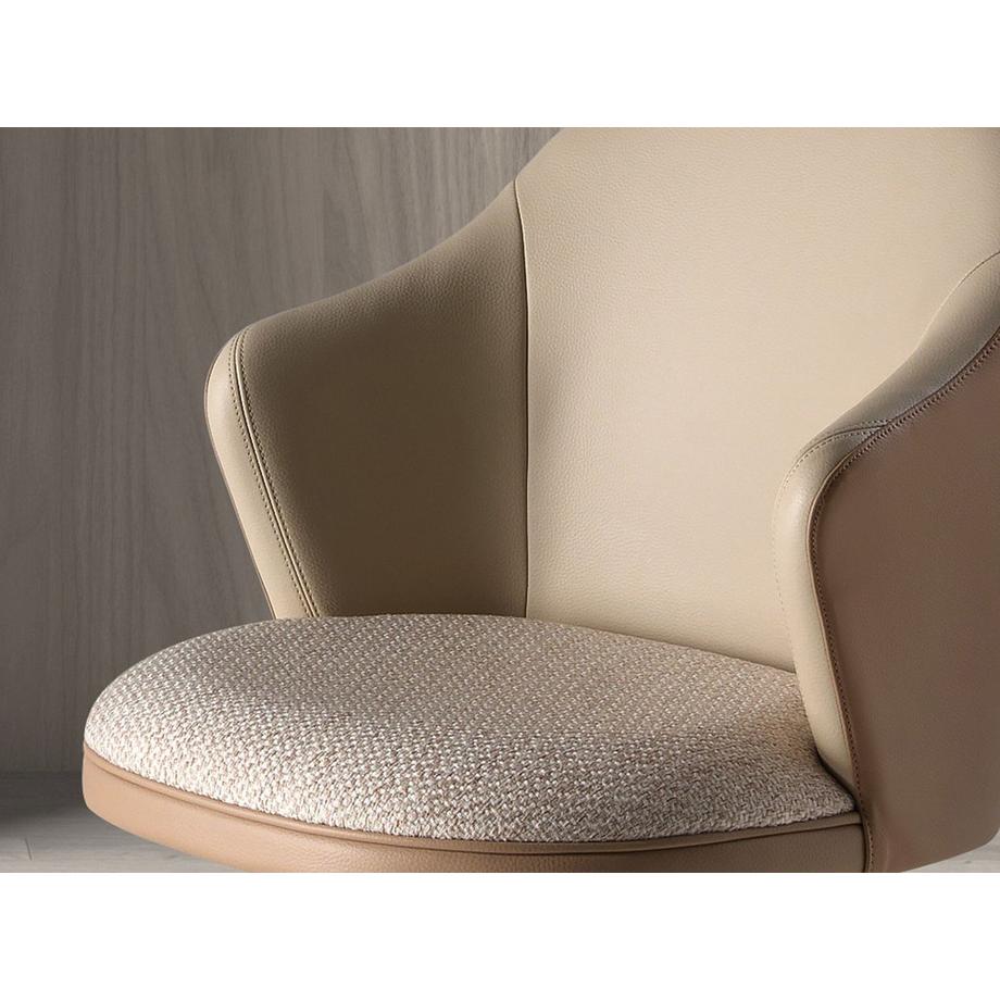 ANGEL CERDA Tabouret pivotant en tissu  