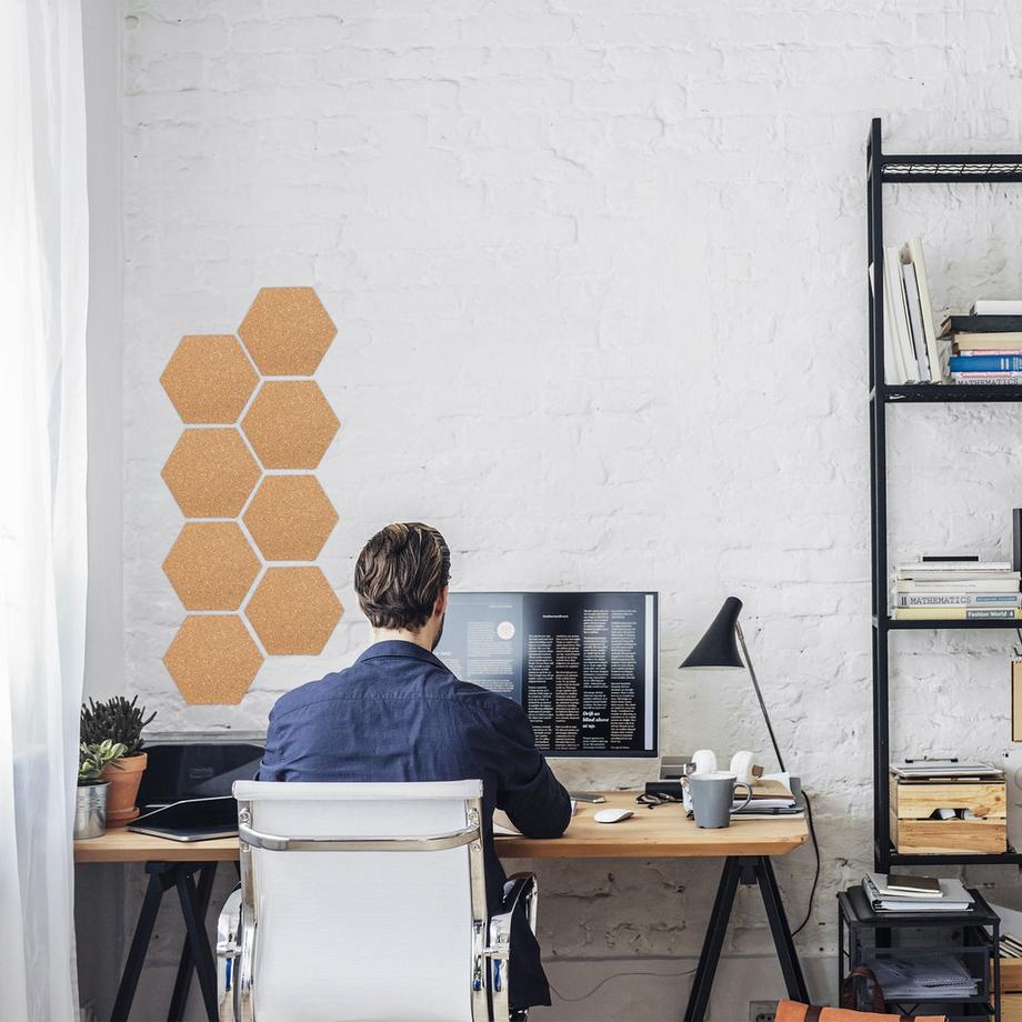 B2X  Sechseckige Stecktafeln aus Kork, 14er-Set 