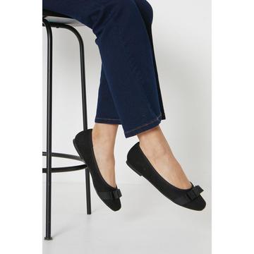 Ballerines larges avec nœud Paris