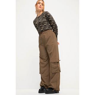 Studio Untold  Pantalon cargo à coupe large, poches cargo et cordon à la taille 