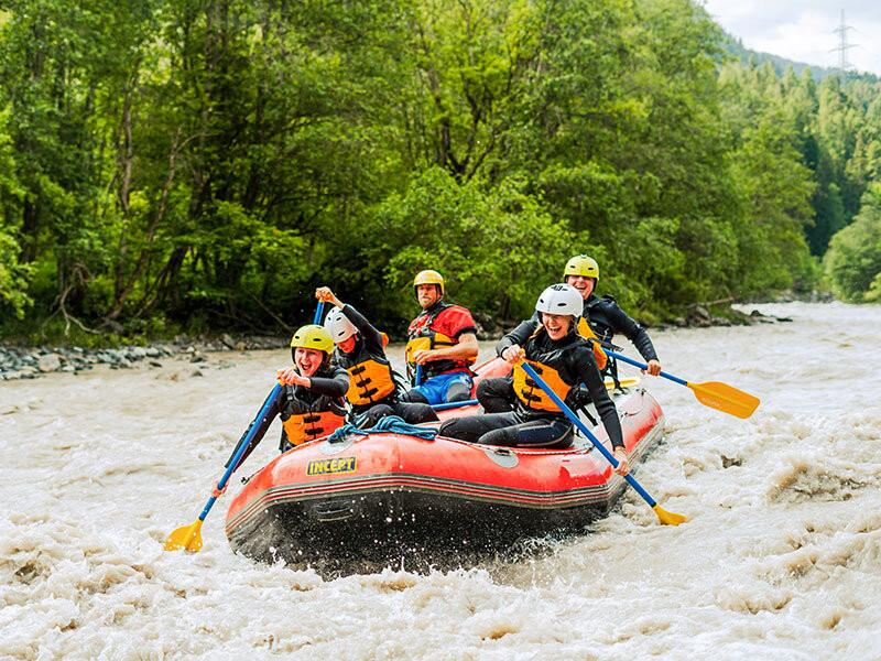 Smartbox  Descente sensationnelle en rafting dans les gorges de Giarsun pour 2 personnes - Coffret Cadeau 