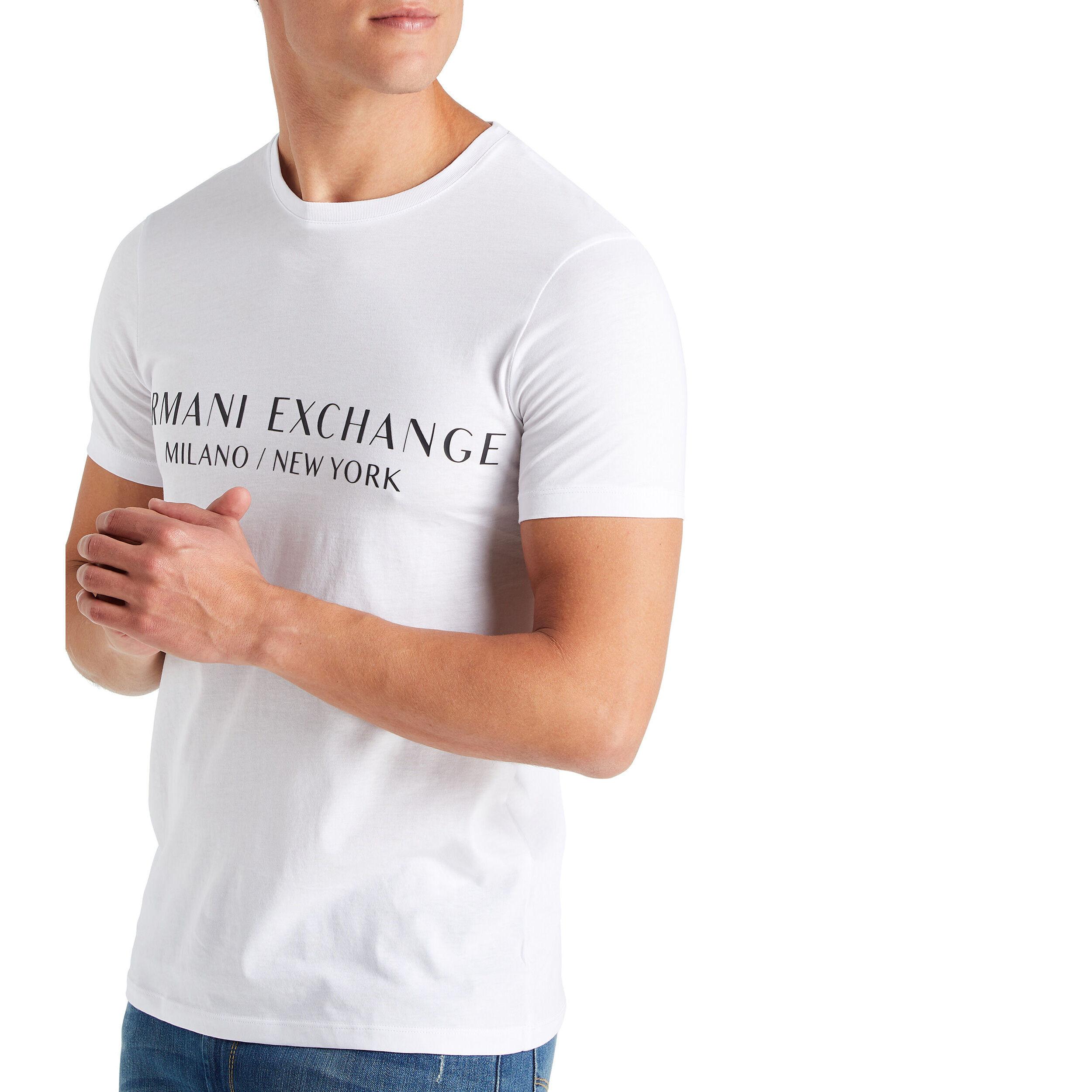 Armani Exchange  T-shirt  Confortable à porter 