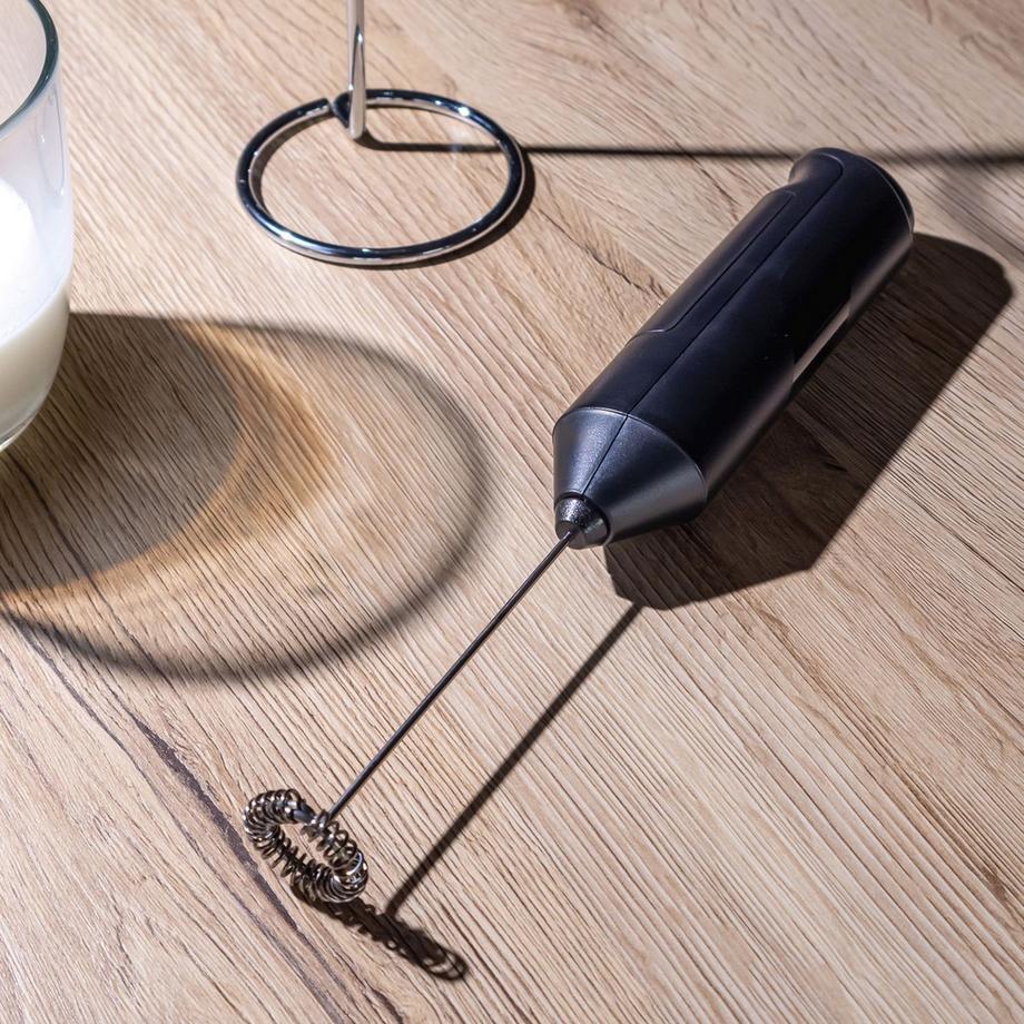 Intirilife Intirilife Fouet à lait électrique en Noir avec support  
