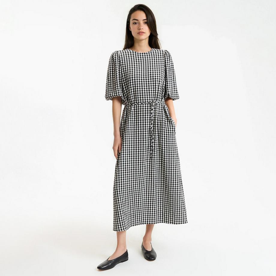Ausgestelltes Kleid