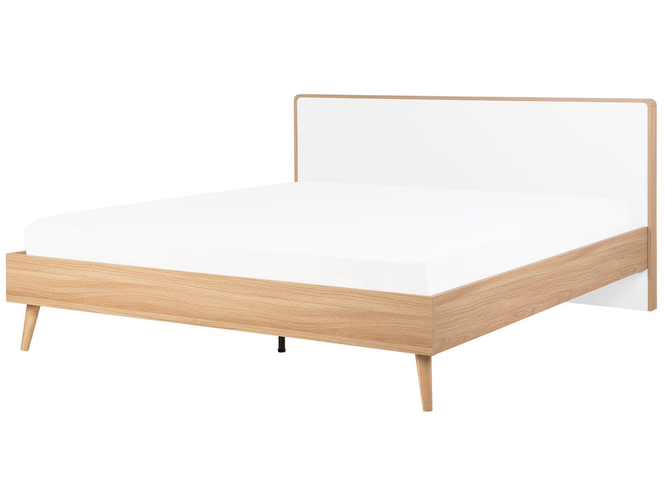 Beliani Lit avec sommier en MDF Scandinave SERRIS  