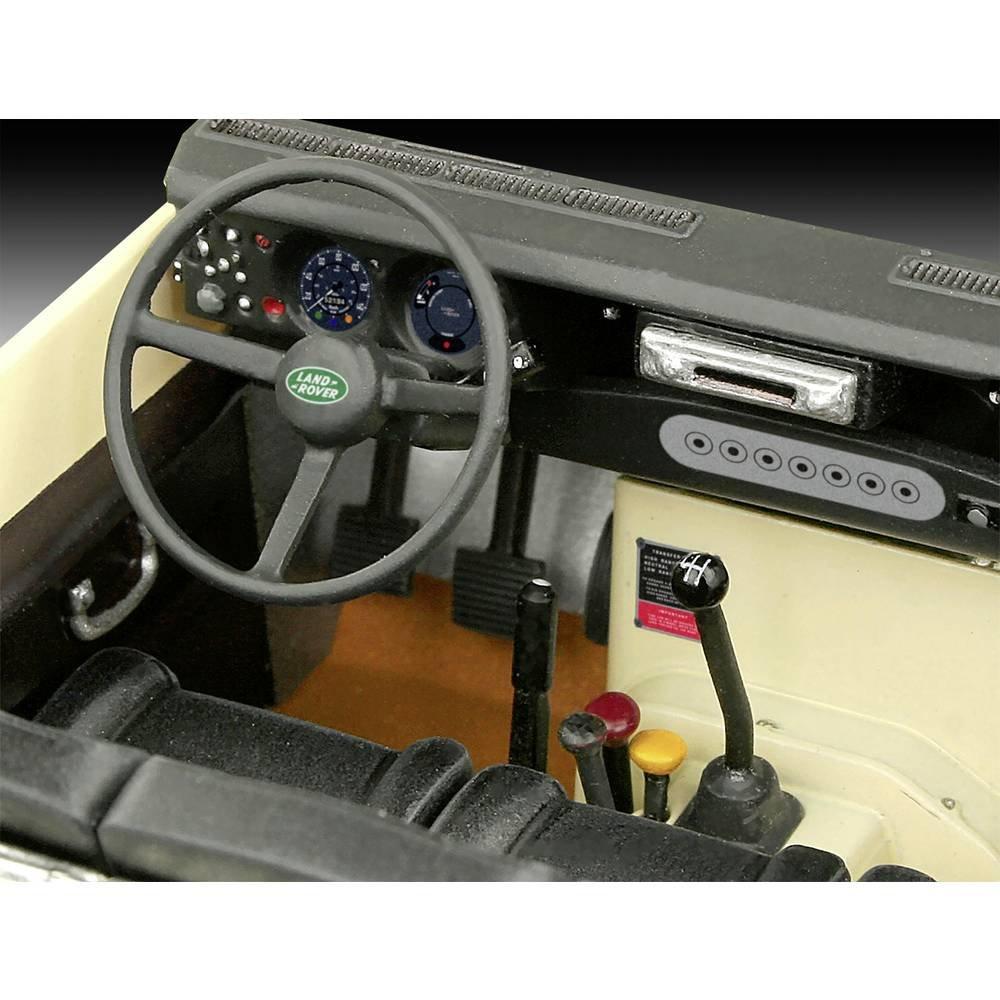 Revell  Level 3 Land Rover Series III LWB 