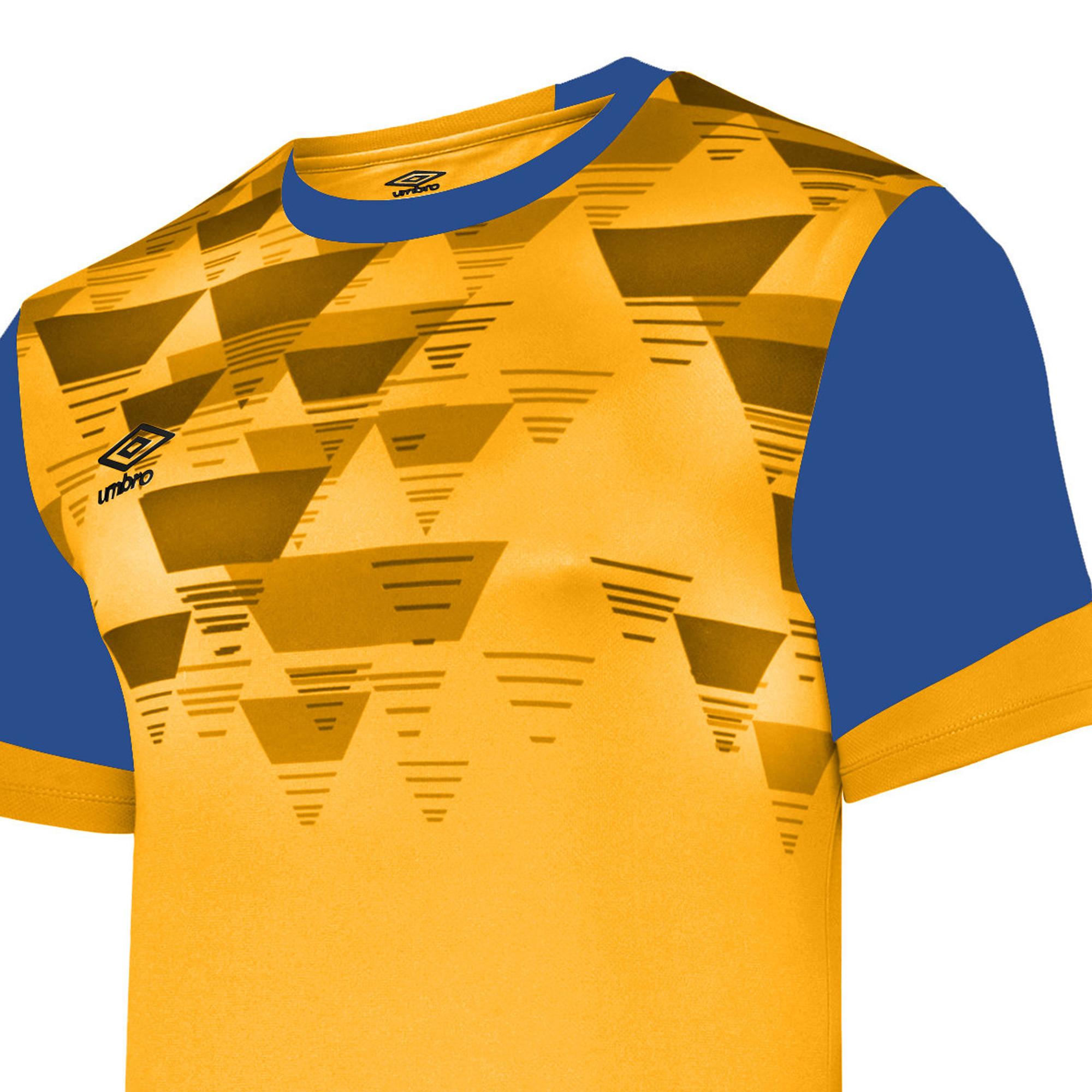 Umbro  Vier Trikot 