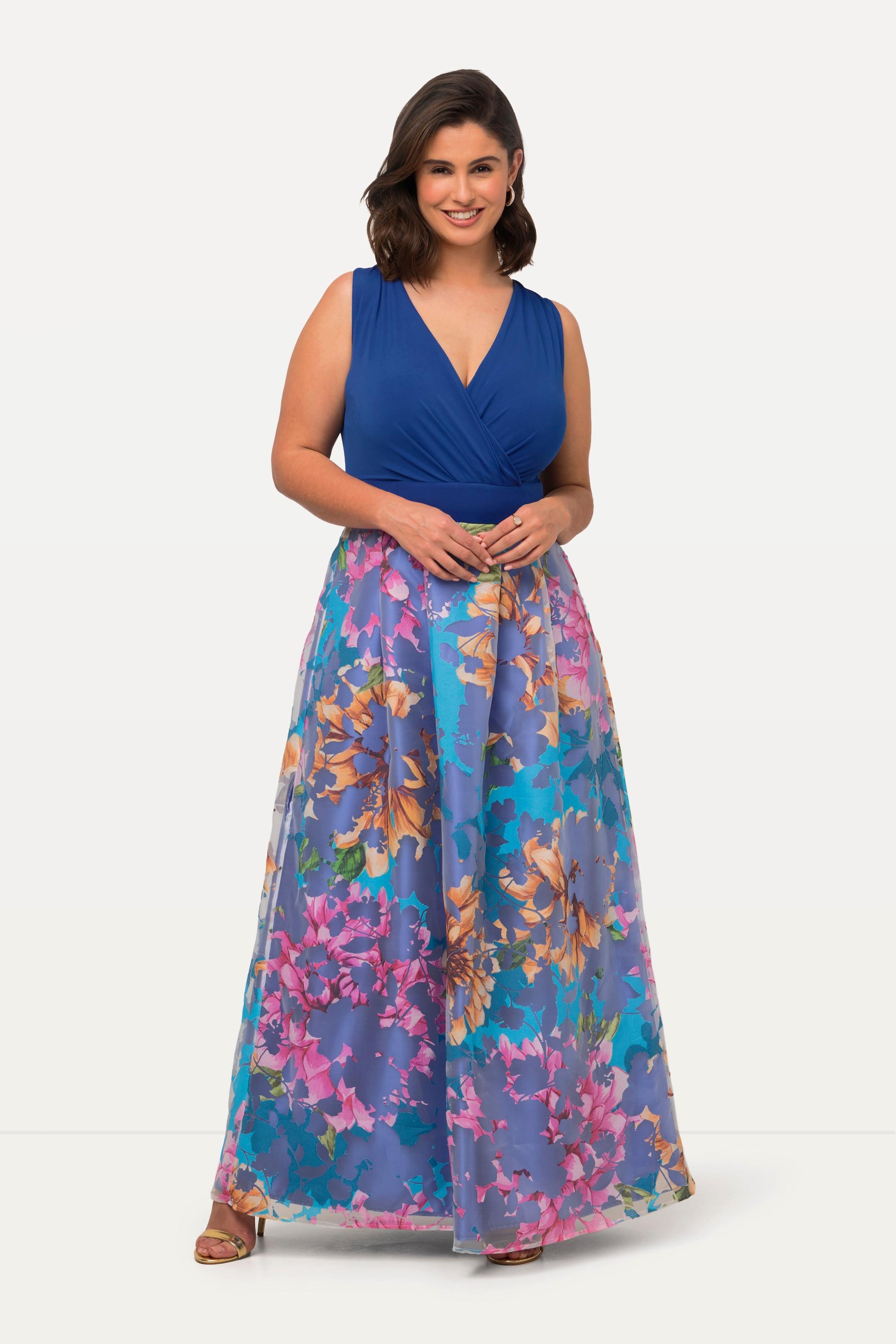 Ulla Popken  Robe maxi sans manches. Décolleté en V, esprit cache-cœur. 