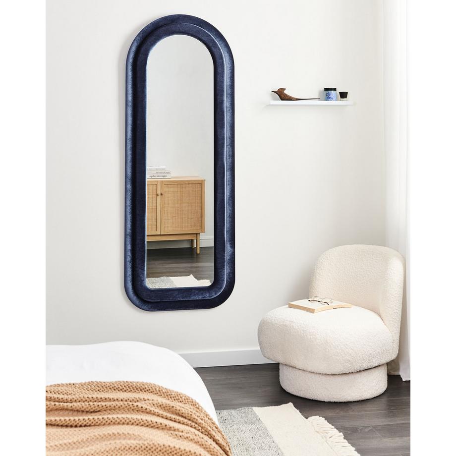 Beliani Wandspiegel aus Samtstoff Retro CULAN  