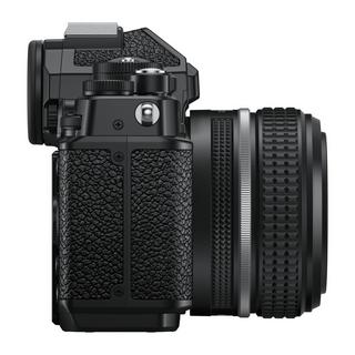 Nikon  Z f + NIKKOR Z 40mm f/2 SE 