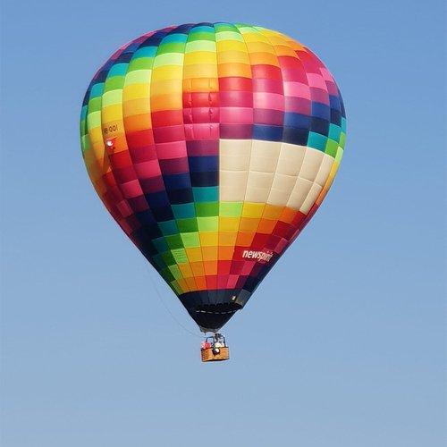 Image of Ballonfahrt 3-seen-panoramafahrt - Inkl. Champagner (für 2 Personen) Unisex