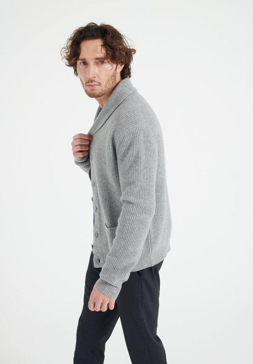 Studio Cashmere8  ZACH 4 Strickjacke mit geripptem Schalkragen, 4-fädig - 100% Kaschmir 