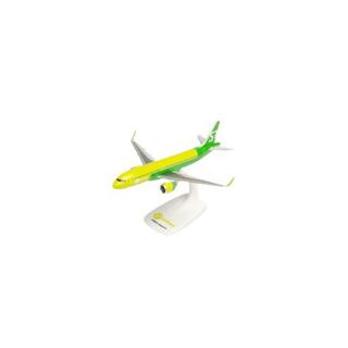Herpa  Herpa Snap-Fit Flugzeugmodell S7 Airlines Airbus A320neo (1:200) 