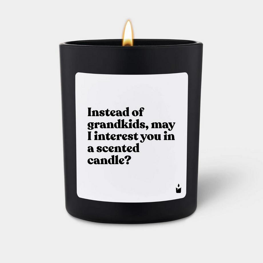 Duftkerze Flowery Instead of grandkids, may I interest you in a scented candle?