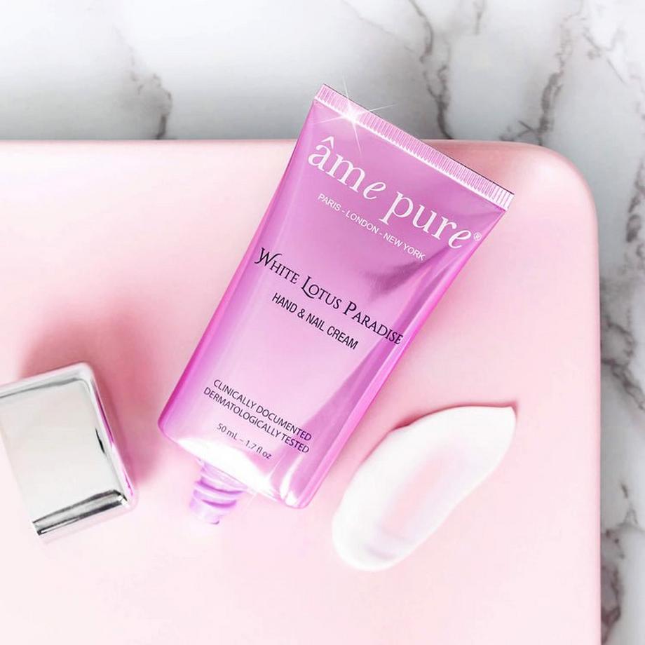 âme pure  HOLIDAY GLOW Coffret Cadeau: Sérum Luxe Lash pour les cils, sérum hydratant pour le visage, crème pour le corps, crème pour les mains 