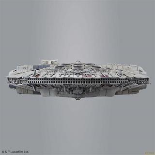 Revell  Revell Bandai Millennium Falcon 