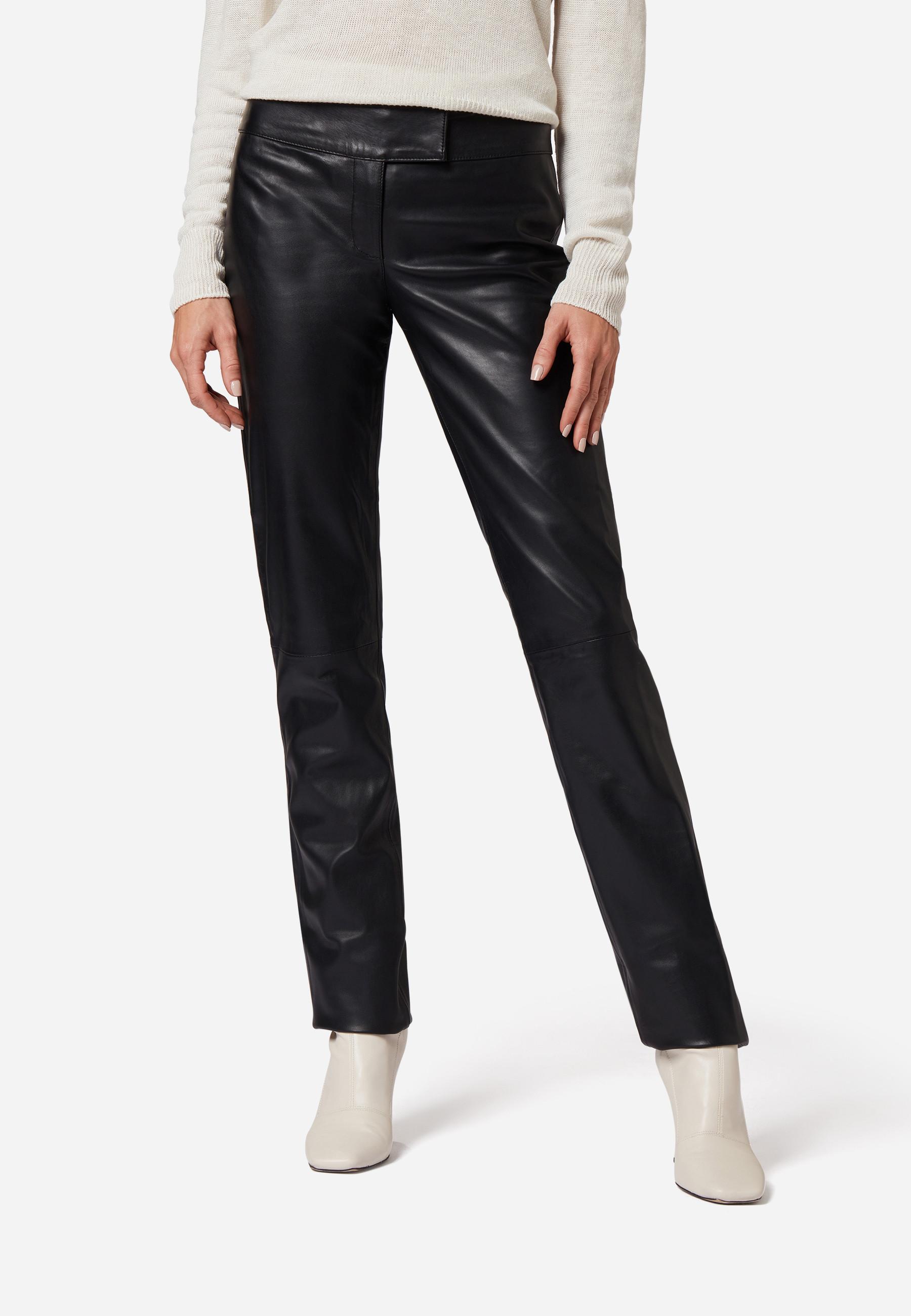 RICANO  Pantalon en cuir , coupe basse, au design simpliste. 